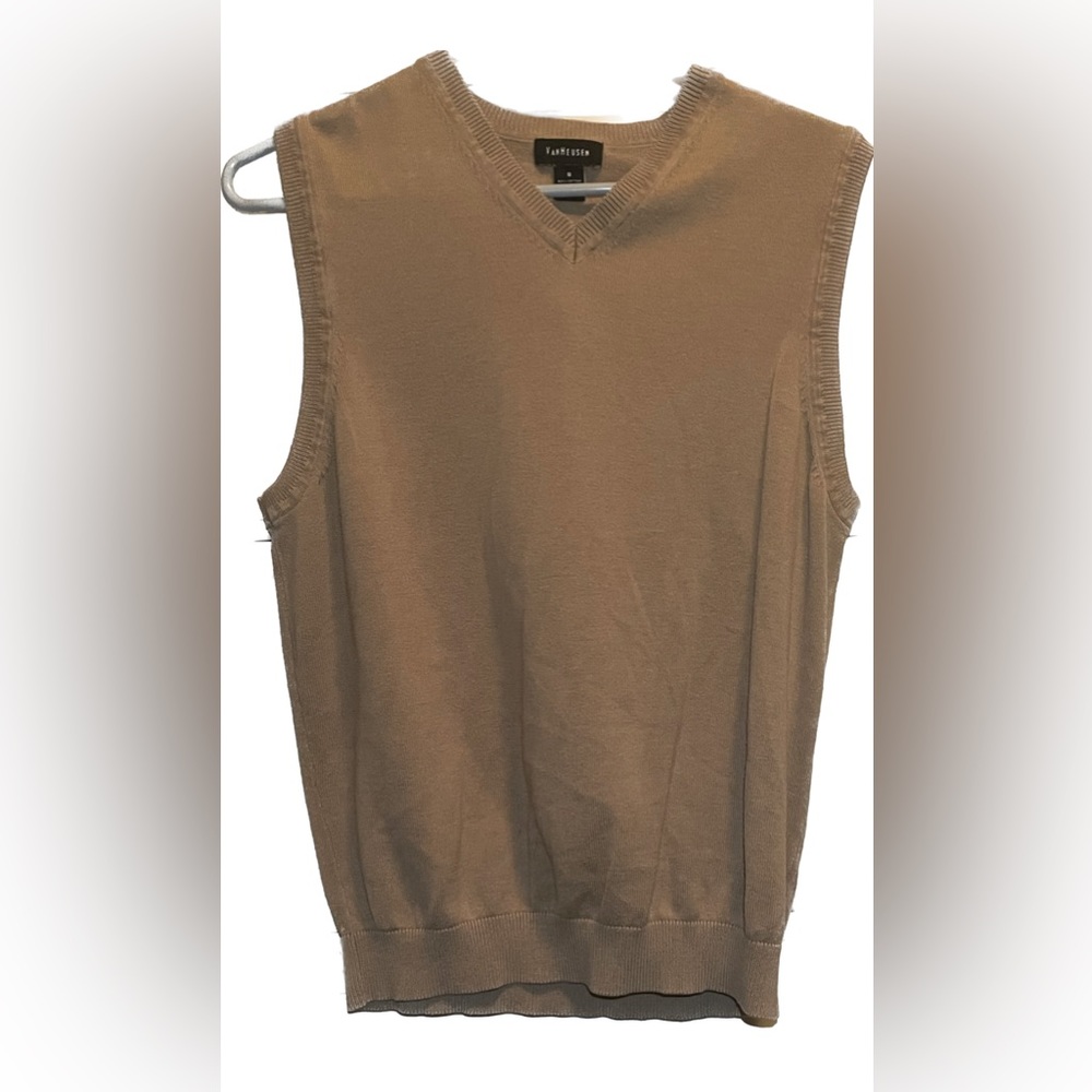 Van-Heusen men’s tan vest